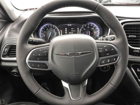 New 2026 Chrysler Pacifica Select image 27