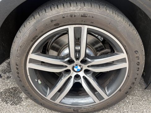 Used 2021 BMW 530i xDrive w/ Convenience Package AWD/4WD image 15