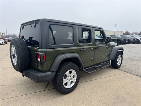 Used 2022 Jeep Wrangler Unlimited Sport image 8