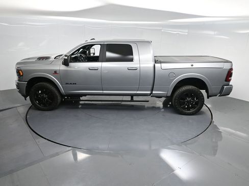 Used 2023 RAM 2500 Limited image 66