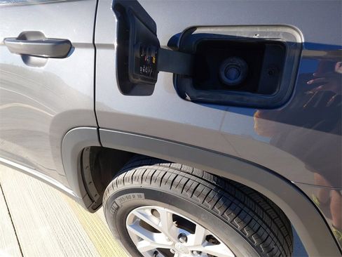 Used 2023 Jeep Grand Cherokee L Limited image 28