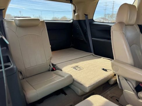 Used 2012 GMC Acadia Denali image 26