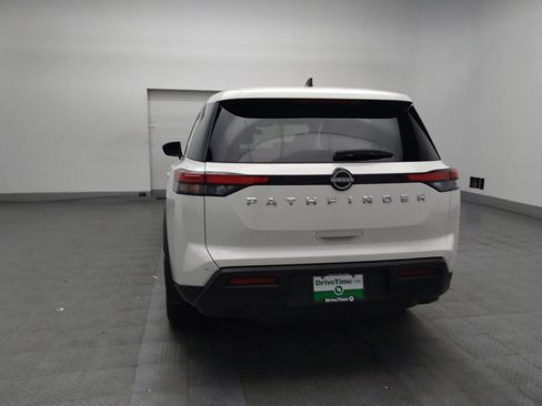 Used 2023 Nissan Pathfinder S FWD image 6
