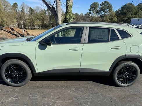 New 2026 Chevrolet Trax ACTIV w/ Sunroof Package image 2