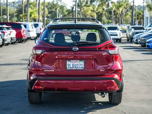 Used 2024 Nissan Kicks SV w/ Exterior Package FWD image 5