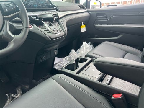 New 2026 Honda Odyssey EX-L image 11
