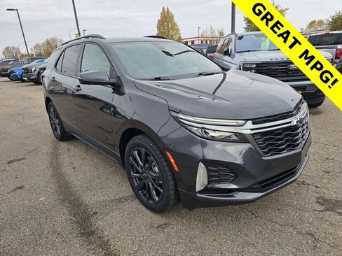 Used 2022 Chevrolet Equinox RS w/ RS Leather Package image 4