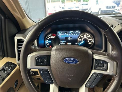 Used 2018 Ford F150 Lariat w/ Equipment Group 501A Mid image 8