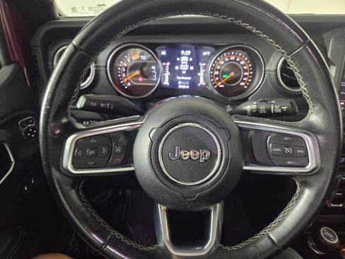 Used 2021 Jeep Wrangler Unlimited Sahara AWD/4WD image 15