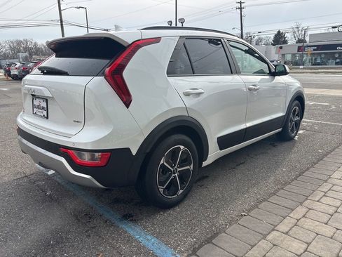 Used 2023 Kia Niro EX w/ EX Cold Weather Package image 14