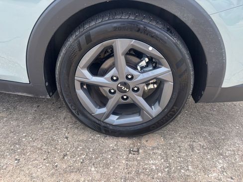 Used 2025 Kia K4 FWD image 29