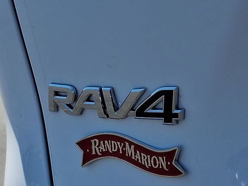 Used 2025 Toyota RAV4 XLE w/ Convenience Package FWD image 32