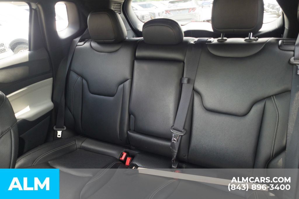 Used 2025 Jeep Compass Limited AWD/4WD image 16