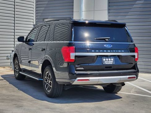 Used 2023 Ford Expedition XLT RWD image 6