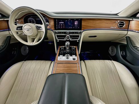 Certified 2024 Bentley Flying Spur Azure AWD/4WD image 4