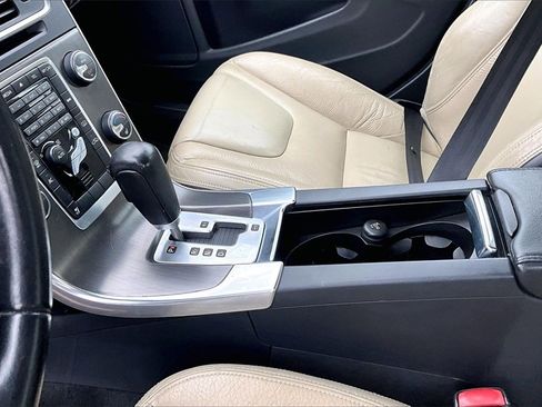 Used 2012 Volvo S60 T5 image 12