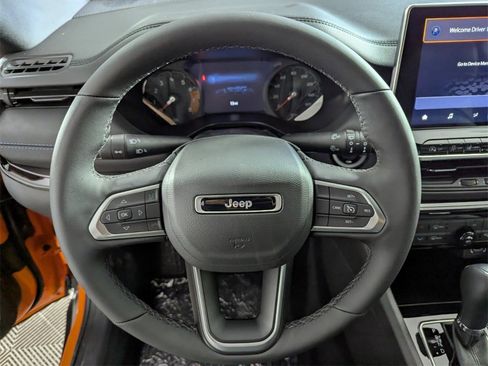 New 2026 Jeep Compass Latitude image 18