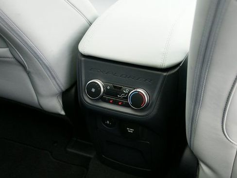 New 2026 Ford Explorer Platinum w/ LUX Leather Package image 39