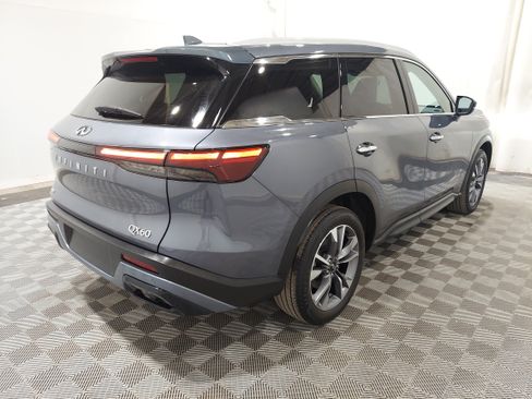 Used 2024 INFINITI QX60 Luxe AWD/4WD image 3