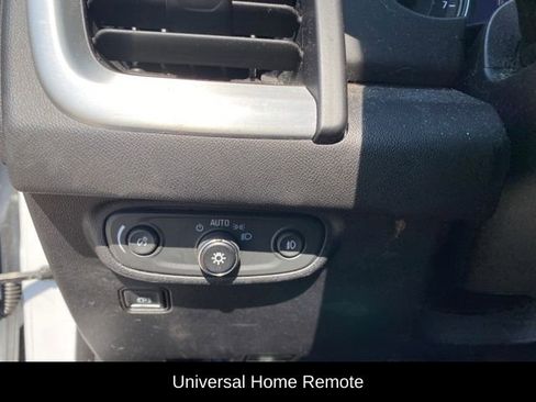 Used 2019 GMC Terrain SLT w/ Preferred Package image 16