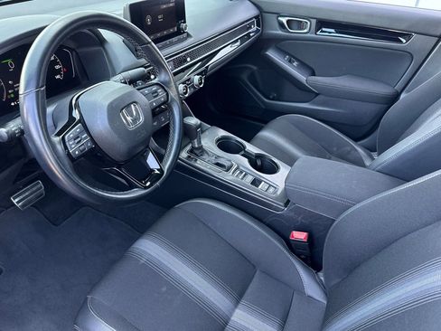 Used 2025 Honda Civic Sport image 9