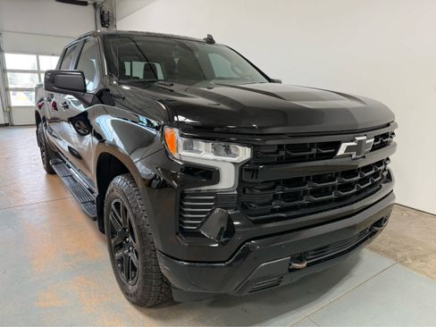 Used 2023 Chevrolet Silverado 1500 RST w/ Convenience Package II AWD/4WD image 5