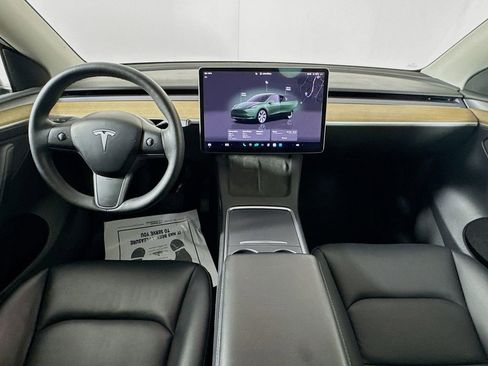 Used 2023 Tesla Model Y Long Range image 23