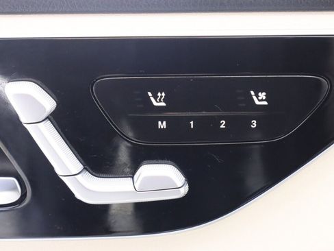 Used 2022 Mercedes-Benz C 300 Sedan image 24