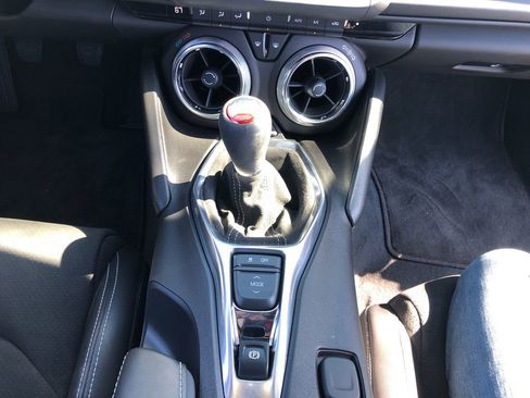 Used 2019 Chevrolet Camaro SS RWD image 29