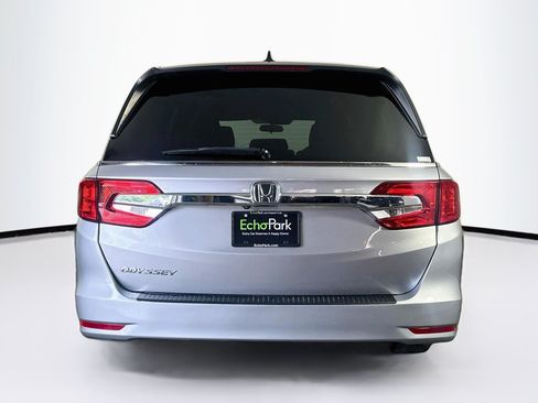 Used 2018 Honda Odyssey EX image 7