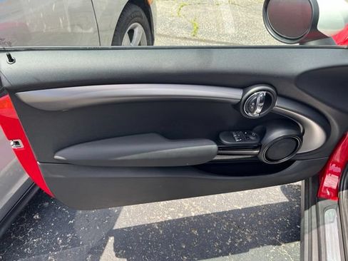 Used 2023 MINI Cooper S w/ Signature Upholstery Package FWD image 7