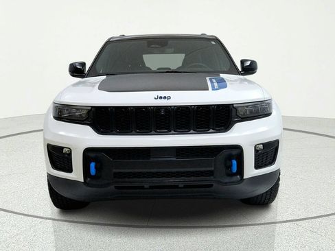 Used 2022 Jeep Grand Cherokee Trailhawk AWD/4WD image 2