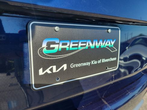 Used 2024 Mitsubishi Outlander SE image 40