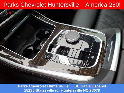 Used 2025 BMW X5 xDrive40i w/ Premium Package AWD/4WD image 8
