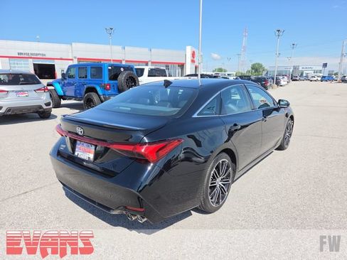 Used 2020 Toyota Avalon XSE w/ All Weather Liner Package FWD image 30