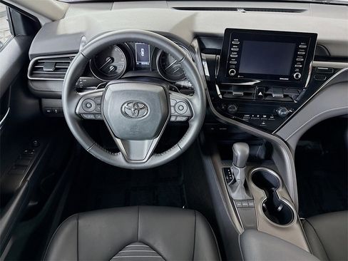 Certified 2023 Toyota Camry SE image 4
