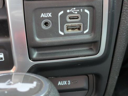 Used 2024 Jeep Wrangler Sport AWD/4WD image 20