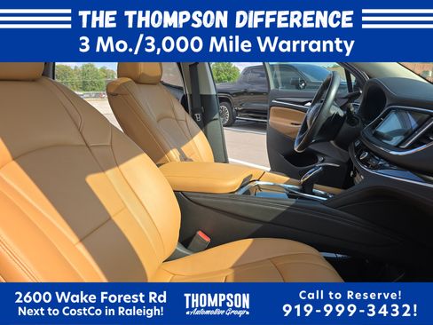Used 2019 Buick Enclave Essence w/ LPO, Luxury Package FWD image 10