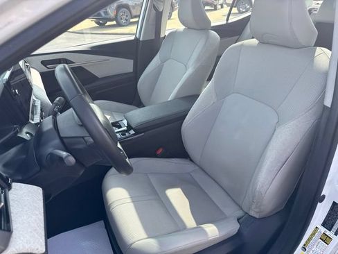 Used 2025 Toyota Camry XLE w/ Premium Plus Package FWD image 14