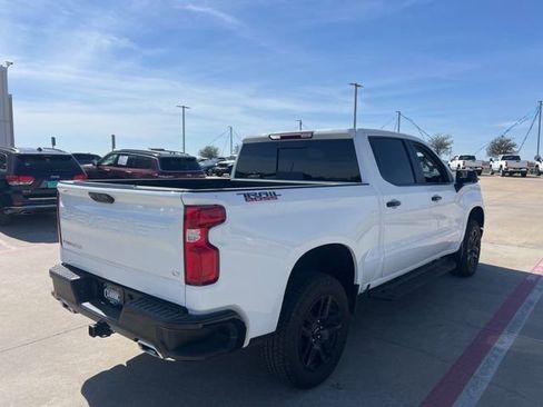 Used 2025 Chevrolet Silverado 1500 LT Trail Boss w/ Convenience Package II image 6