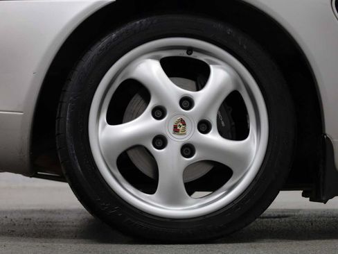 Used 2000 Porsche Boxster RWD image 29