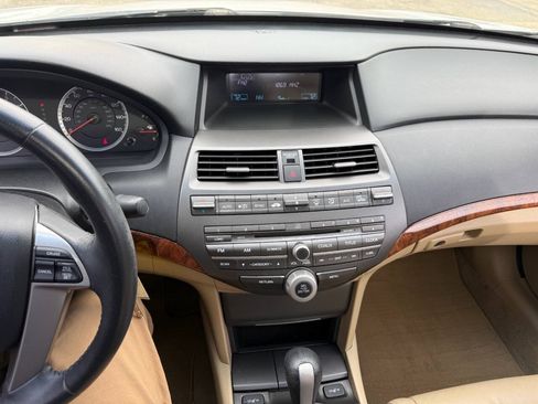 Used 2012 Honda Accord EX-L image 18