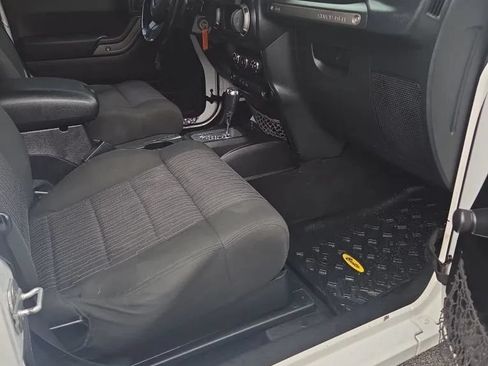 Used 2012 Jeep Wrangler Sport AWD/4WD image 10