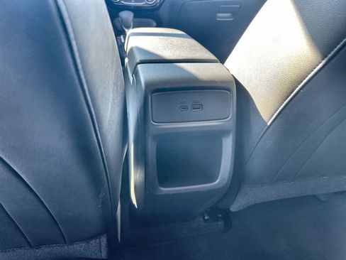 Certified 2025 Chevrolet Trax LT image 20