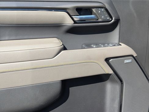 Used 2022 Chevrolet Silverado 1500 ZR2 w/ Technology Package image 12