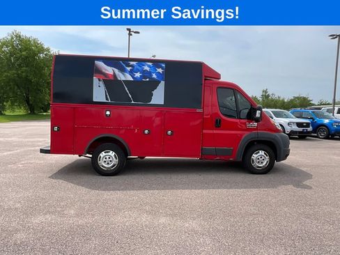Used 2017 RAM ProMaster 3500 w/ Premium Appearance Group FWD image 8