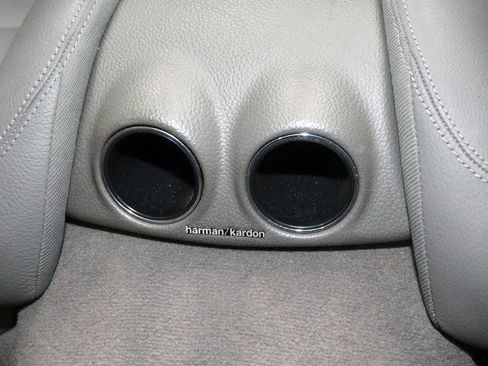 Used 2006 Mercedes-Benz CLK 350 Cabriolet w/ Premium Pkg image 30