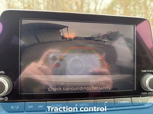 Used 2025 Nissan Rogue SV image 9