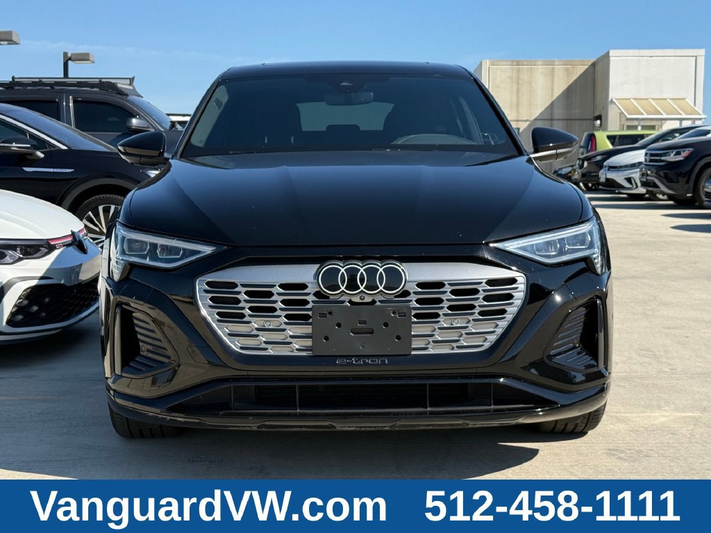 Used 2024 Audi Q8 e-tron Premium Plus w/ Premium Plus Package AWD/4WD image 3