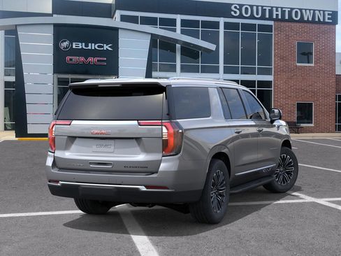 New 2026 GMC Yukon XL Elevation image 28